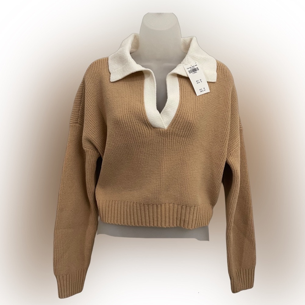 SOLD ——-Abercrombie Notch- Neck Sweater Polo
